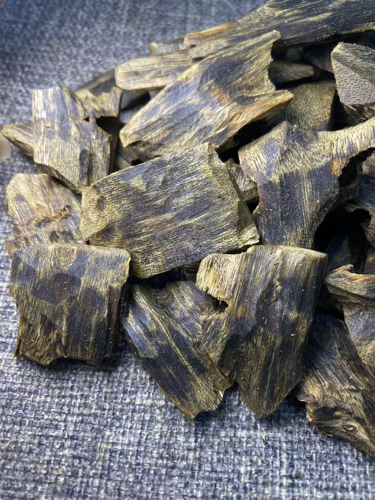 沉香碎料