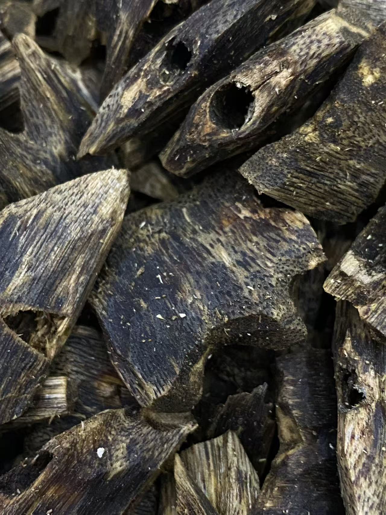 天然沉香碎料